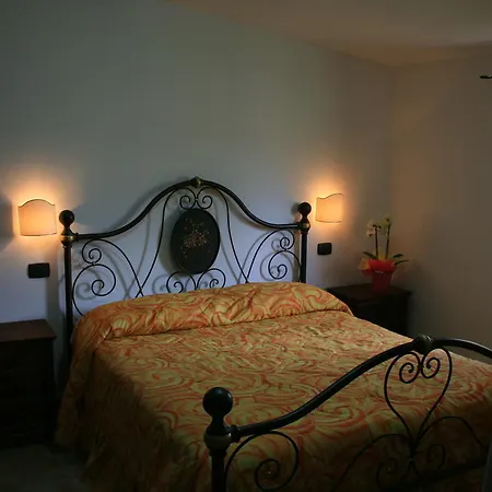 Farm stay Colle Del Sole *